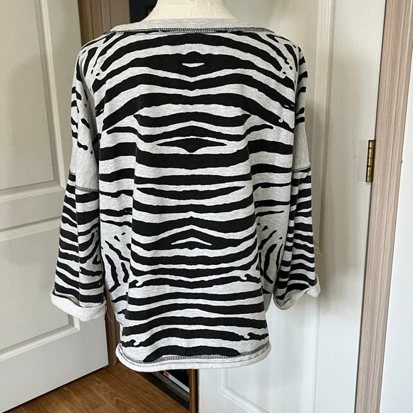 Marc New York Zebra Print Sweatshirt Pullover 3/4 Sleeve Gray Black Animal‎ Top - Picture 5 of 12